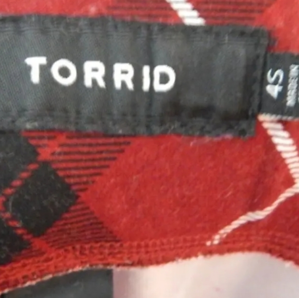 Torrid Plaid Pixie Crop Pants Short Length - Picture 5 of 5
